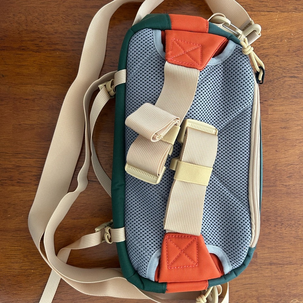 L.L. Bean Continental Waist Pack Orange and Green - Picture 3 of 3